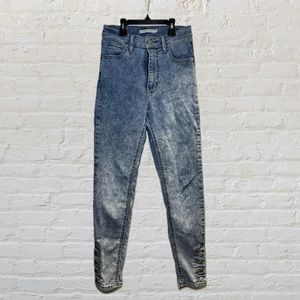 Levis Mile High Skinny Jeans